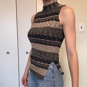 Sleevless Turtleneck